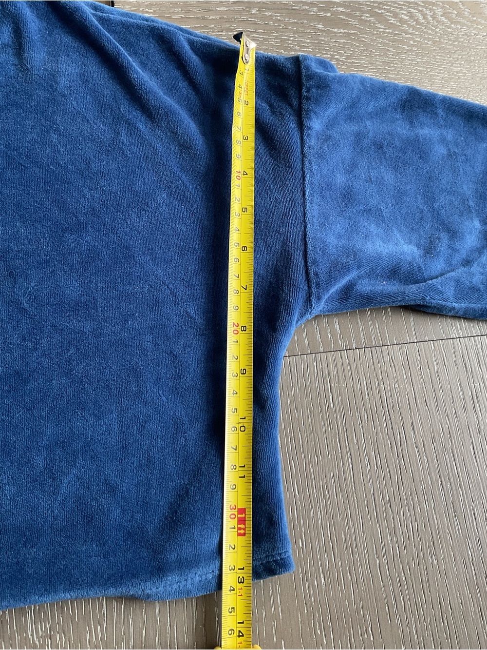 *Cabin Fever *Blue Velour Cropped over the head Hoodie . - Picture 7 of 8